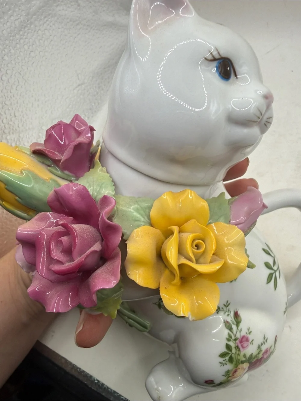 Royal Albert Old Country Roses Cat Figurine Vase Pitcher Porcelain Kitty Flowers